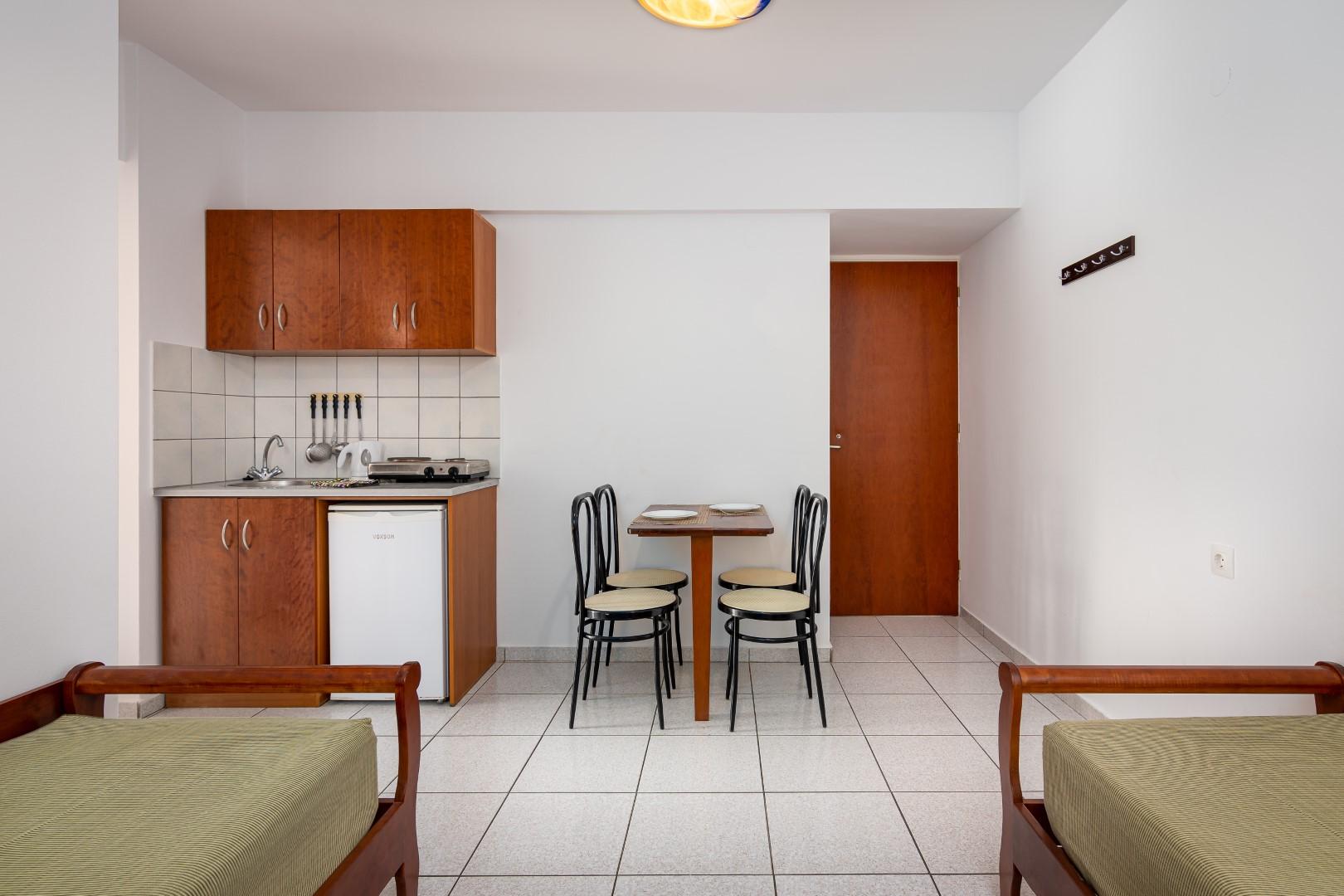 Bellos Hotel Apartments Херсониссос Экстерьер фото